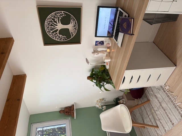 Salle de soins et de guidance intuitive – vue 3